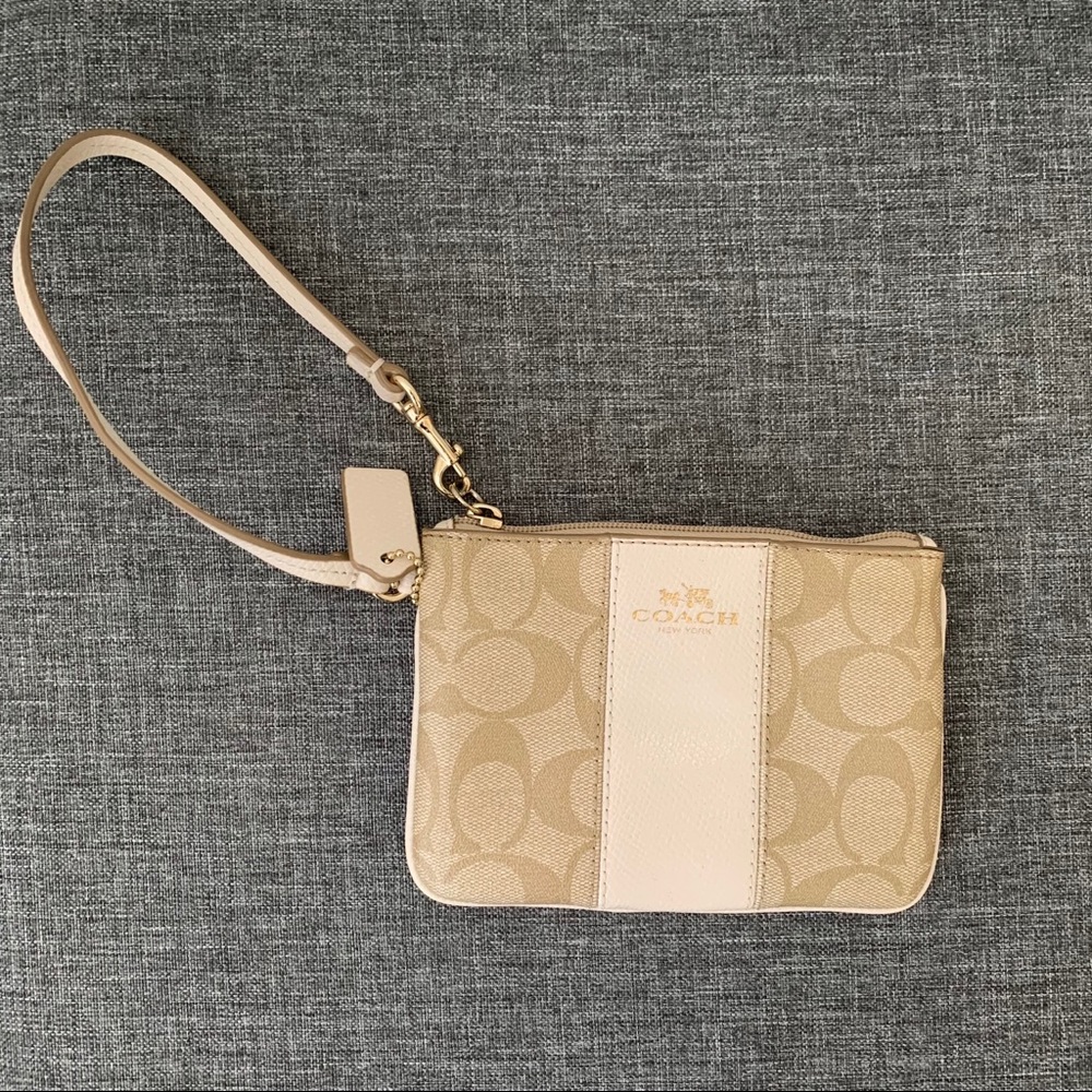 SOLD - Coach Wristlet